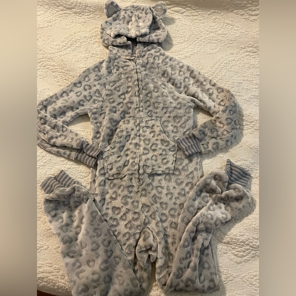 Girls size 5/6 cheetah onesie pajama